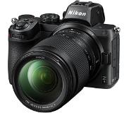 Nikon Z5 -järjestelmäkamera + 24-200 mm objektiivi
