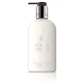 Molton Brown Delicious Rhubarb & Rose Hand Lotion 300 ml