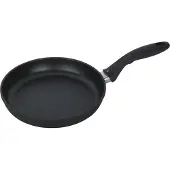 Swiss Diamond XD Paistinpannu 24 cm induktio