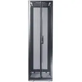 APC NetShelter SX -kaappi sivuilla