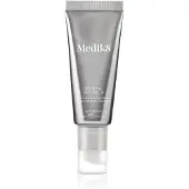 Medik8 Crystal Retinal 6 tehokkaasti kosteuttava ja ryppyjä ehkäisevä seerumi sisältää A- ja E-vitamiineja 30 ml