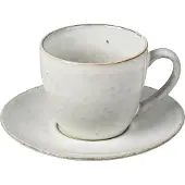 Broste Copenhagen Nordic Sand -kuppi aluslautasella 8,8 cm