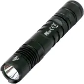 Nitecore P10 V2 taskulamppu akulla