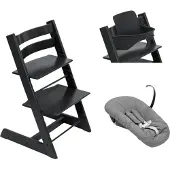 Stokke Tripp Trapp syöttötuoli bundle etukaarella ja Newborn Setilla Black/Anthracite