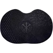 Luvia Cosmetics Brush Cleansing Mat Black Siveltimien puhdistaja 1 kpl