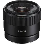 Sony E 11mm f/1.8 -laajakulmaobjektiivi