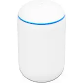 Ubiquiti UniFi Dream Machine Router (UDM-EU).