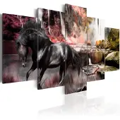 Artgeist Black Horse On Crimson Sky Background taulusetti