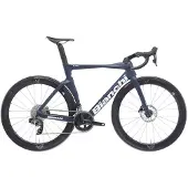 Bianchi Oltre Comp Ultegra Di2 2025 Maantiepyörä