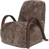 Ferm Living Buur Nojatuoli Sheepskin - Dark Stained/Sahara