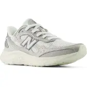 New Balance Fresh Foam Arishi V4 Lenkkarit