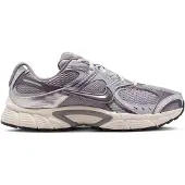 Nike Matalavartiset tennarit 'V5 RNR' harmaa / vaaleanharmaa / hopea