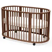 Stokke Sleepi Bed V3 pinnasänky Warm Brown (patja erikseen) pyörillä