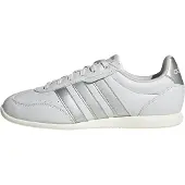 Adidas Matalavartiset tennarit 'Barreda' hopeanharmaa / valkoinen