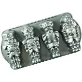 Nordic Ware Nutcracker Sweets Kakkuvuoka