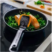 Fiskars Lasta silikonireunoilla Functional Form 1027300
