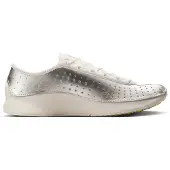 Nike Matalavartiset tennarit 'Air' norsunluu / hopea