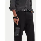 Calvin Klein Olkalaukku musta