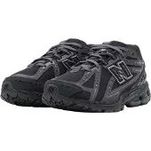 New Balance Matalavartiset tennarit '1906' harmaa / musta
