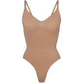 SKIMS Seamless Sculpt Thong -body