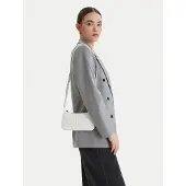 Calvin Klein Olkalaukku valkoinen