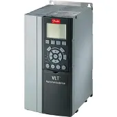 Danfoss VLT FC302 7,5kW IP20,C1-suodatin 150m, koputuslevyt