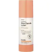 Hanskin Vitamin C Glow Capsule Face Moisturizer lis hehkua ja tasoittaa ihon s vy B-vitamiinilla ja niasiiniamidilla. Kirkastava korealainen i