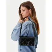 Tory Burch Kira Diamond Quilt Chain Wallet -pikkulaukku