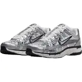 Nike Matalavartiset tennarit 'P-6000' musta / hopea / offwhite