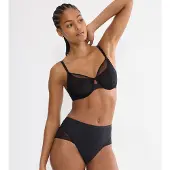 Triumph Comfort Contour W01 - Black - 70 G