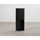 Kristina Dam Studio Pedestal sivupöytä musta