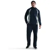 Nike Tech, koko Medium