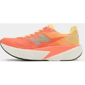 New Balance Fuelcell Rebel V5 - Coral - 39