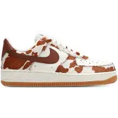 Nike Matalavartiset tennarit 'AIR FORCE 1 '07'' ruskea / valkoinen