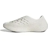 Adidas Slip on -tennarit 'Purechill' musta / valkoinen