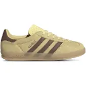 Adidas Originals Matalavartiset tennarit 'Gazelle' tummanruskea / sinappi