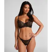 Hunkemoller Stringit 'Isabelle' musta