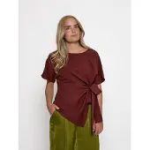 Peppercorn Toppi 'Rebecca' punainen