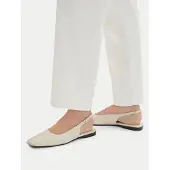 Vagabond SHOEMAKERS Nauhaballerina 'Delia' offwhite