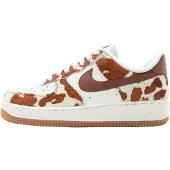 Nike Matalavartiset tennarit 'AIR FORCE 1 '07'' ruskea / valkoinen