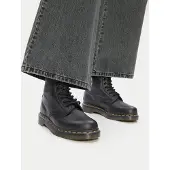 Dr. Martens 1490 Saappaat