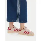 Adidas Originals Matalavartiset tennarit 'Campus 00s' puuteri / punainen