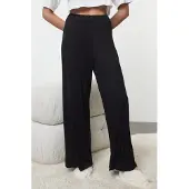 Trendyol Pyjamahousut musta