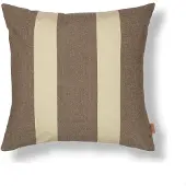 Ferm Living Strand Koristetyyny Carob Brown/Parchment