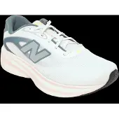 New Balance for man. M680V9_RU 680 v9 trainers in beige (44.5), Fabric, Flat, Laces, Sport