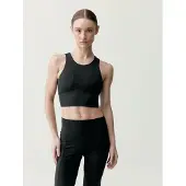Born Living Yoga Elin Treenitoppi