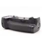 Nikon MB-D18