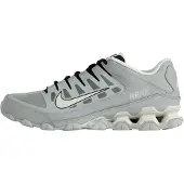 Nike Urheilukengät 'Reax 8' harmaa / hopeanharmaa / musta / offwhite