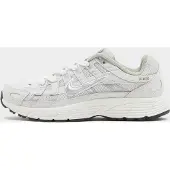 Nike Tennarit 'P-6000' beige / vaaleanharmaa / hopea
