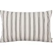 Ferm Living Twill-tyynynpäällinen 40x60 cm Off-white-black